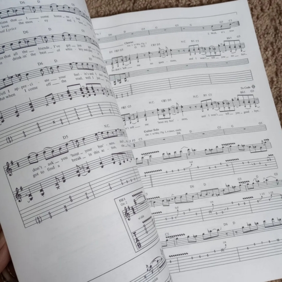 The New Best of Lynyrd Skynyrd Authentic Transcriptions with Notes and Tablature - Picture 4 of 5